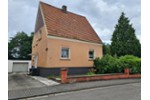Gepflegtes freistehendes Einfamilienhaus mit großem Grundstück und 3 Garagen - Einfamilienhaus Bexbach | Angebot:26991721